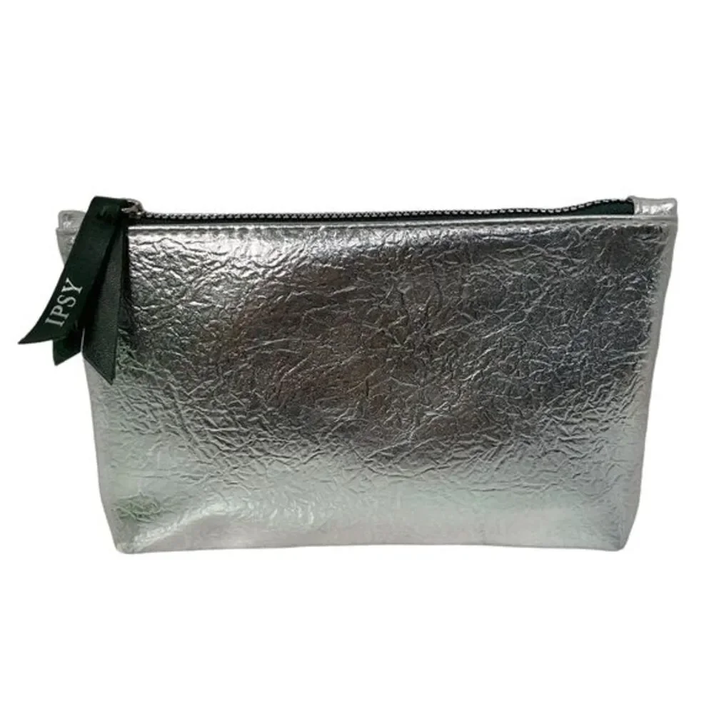 IPSY Metallic Silver Cosmetics Bag Travel Textured Minimalist Zip Close 7.5